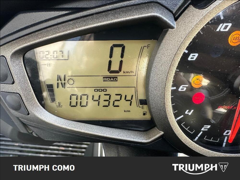 Triumph Street Triple S (2020 - 23) (4)