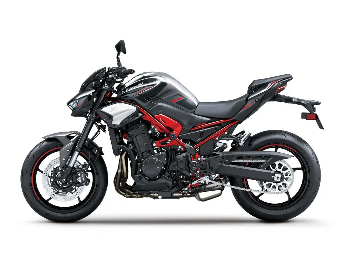 Kawasaki Z900 (8)