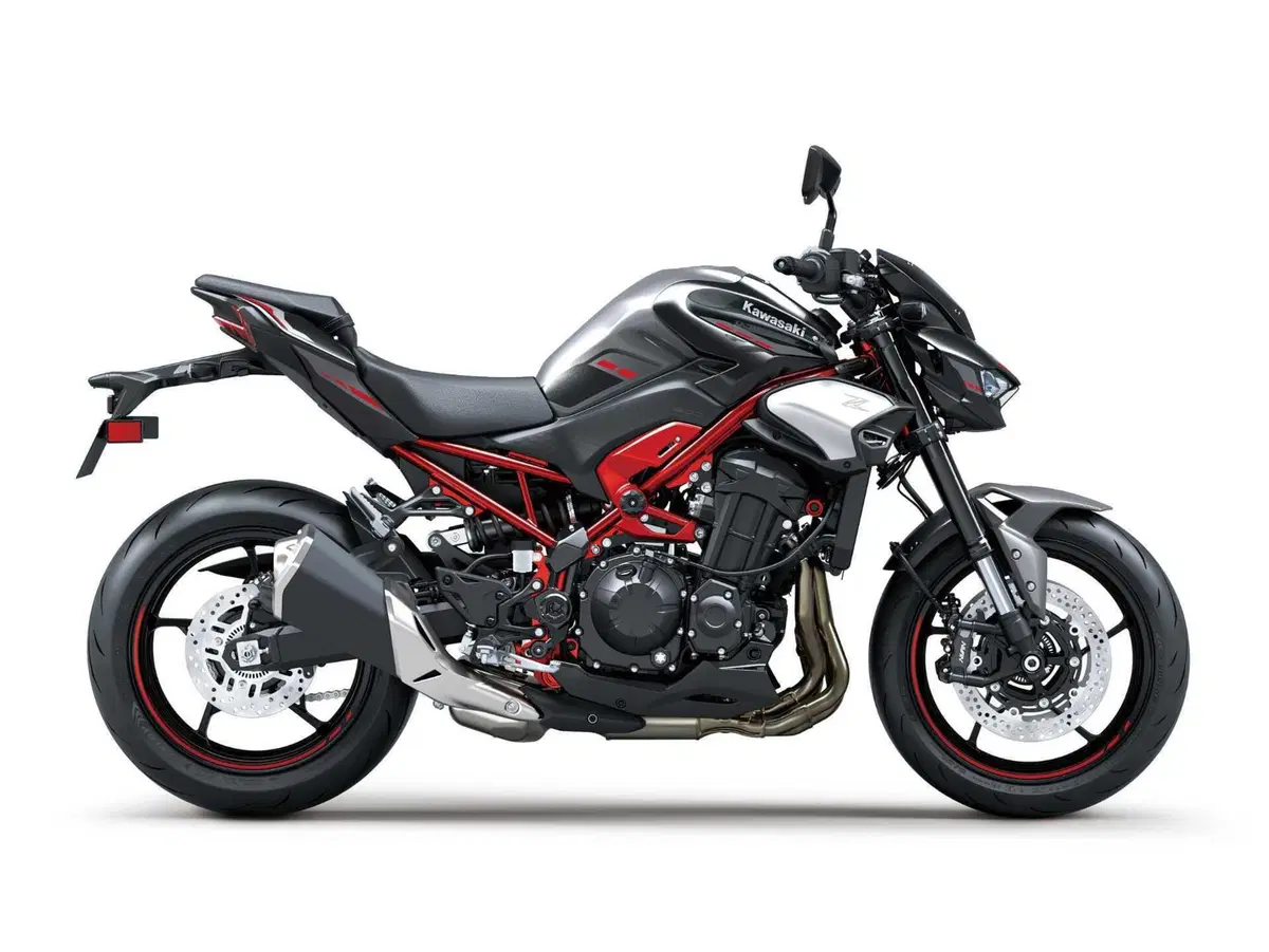 Kawasaki Z900 (11)