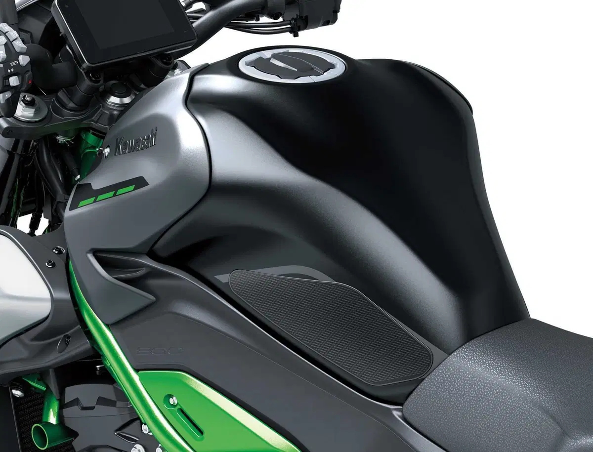Kawasaki Z900 (24)
