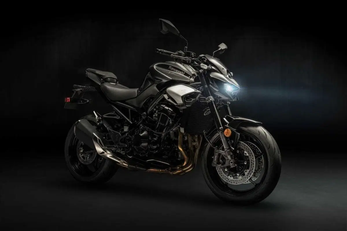 Kawasaki Z900 (2)