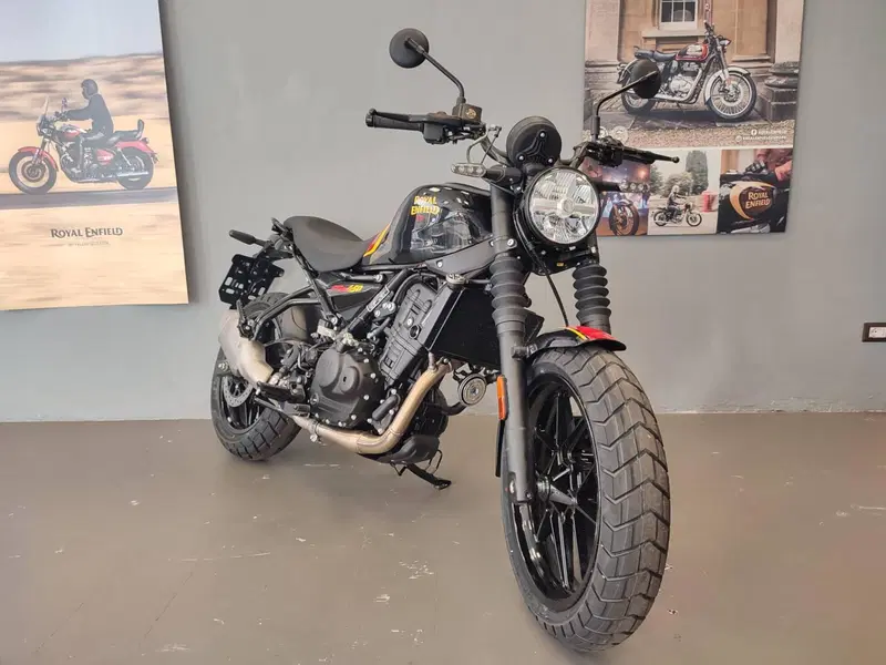Royal Enfield Guerrilla 450 (2024 - 26) (2)
