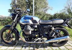 Moto Guzzi V7 II Stone (2015 - 17) usata