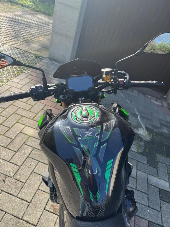 Kawasaki Z 900 SE (2022 - 24) (4)