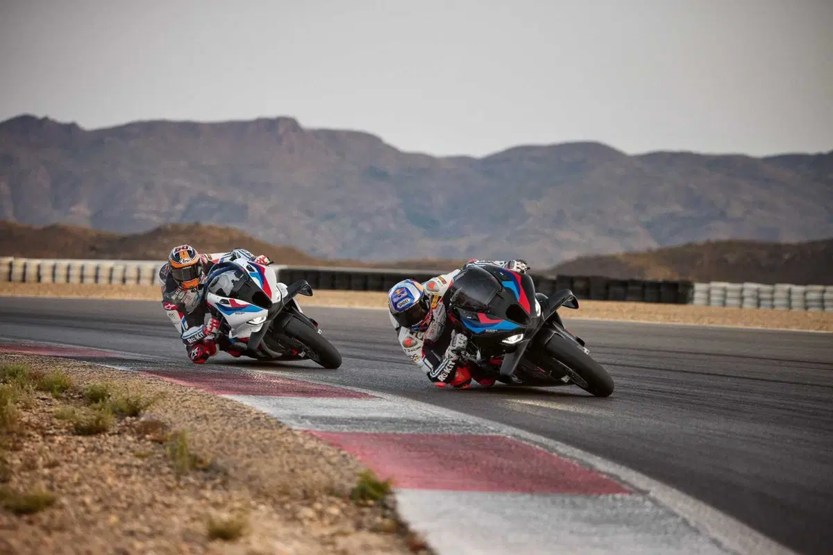 Nuove BMW M 1000 RR 2025, BMW S 1000 RR 2025 [GALLERY] (2)