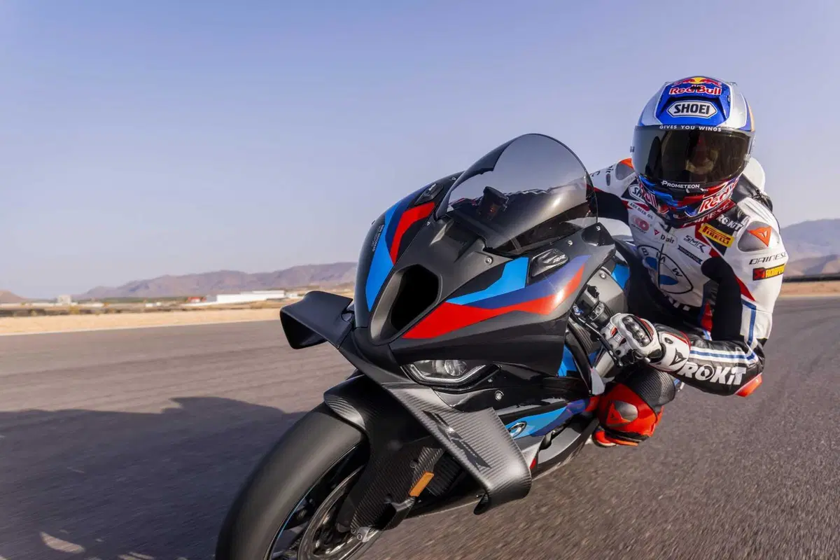 Nuove BMW M 1000 RR 2025, BMW S 1000 RR 2025 [GALLERY] (5)