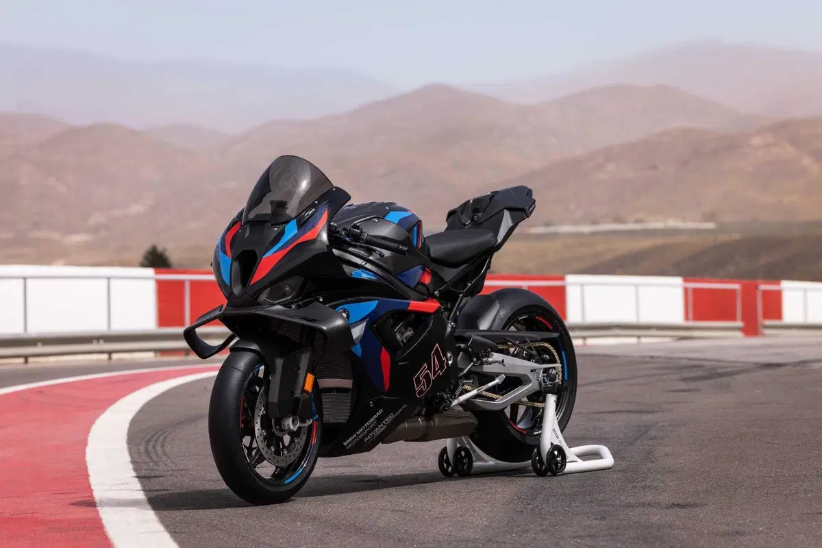Nuove BMW M 1000 RR 2025, BMW S 1000 RR 2025 [GALLERY] (9)