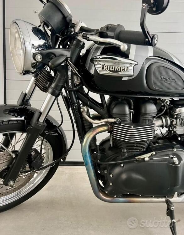 Triumph Bonneville 800 (2002 - 07)