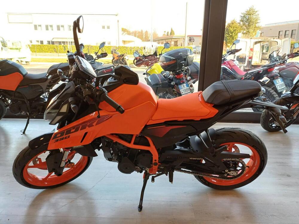 KTM 390 Duke (2024)