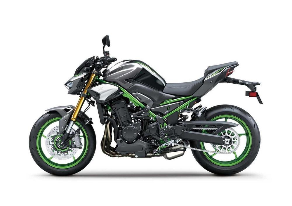 Kawasaki Z 900 SE (2025) (4)