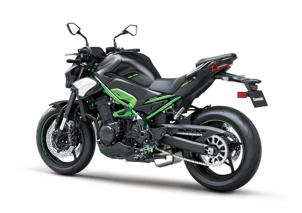 Kawasaki Z 900 (2025) (3)