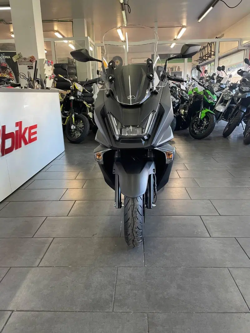 Kymco Skytown 125i (2024 - 26) (3)