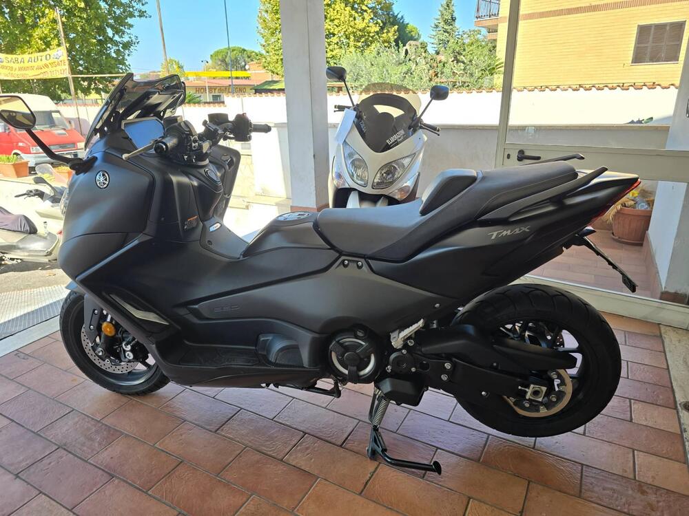 Yamaha T-Max 560 (2022 - 24) (3)