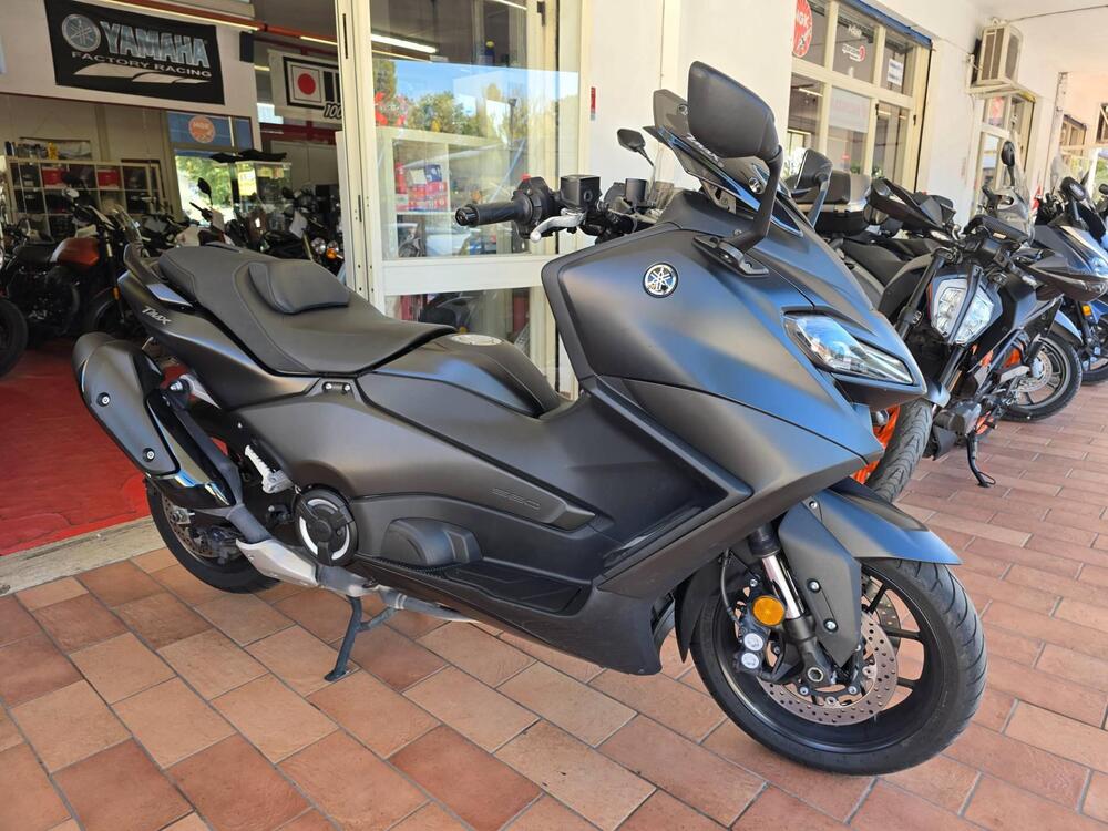 Yamaha T-Max 560 (2022 - 24)