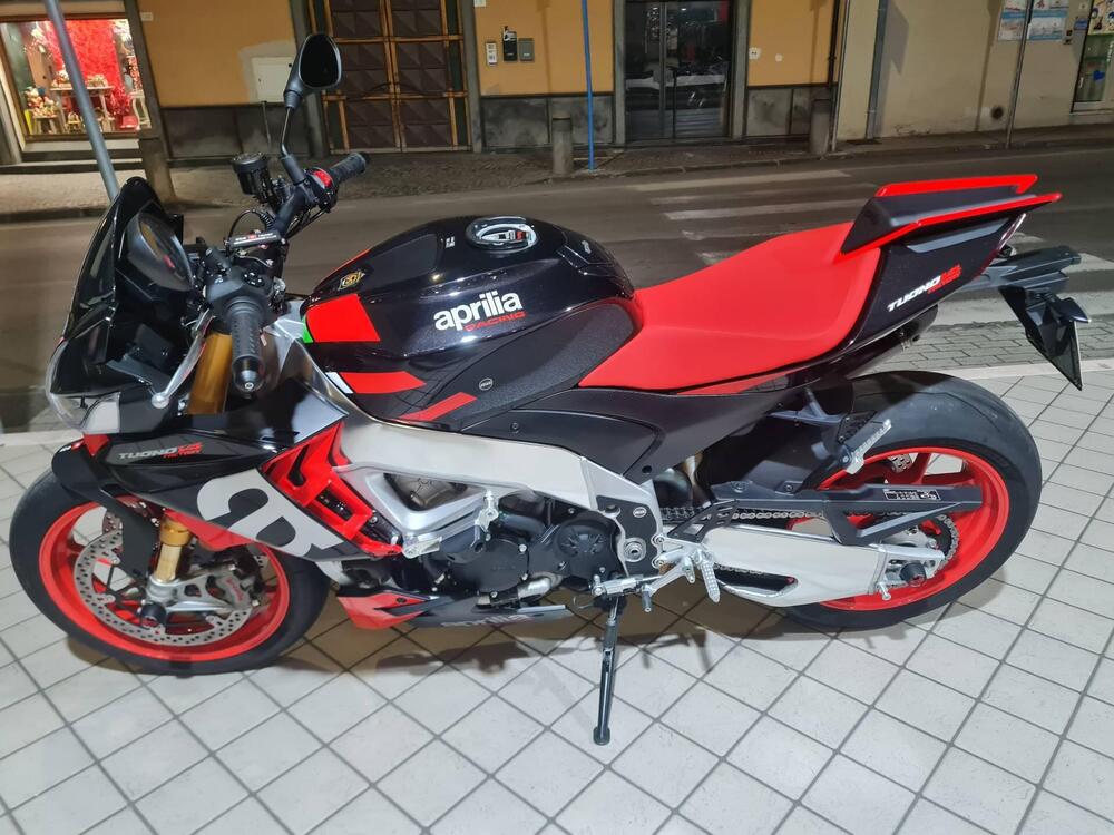 Aprilia Tuono 1100 V4 Factory (2021 - 24) (2)