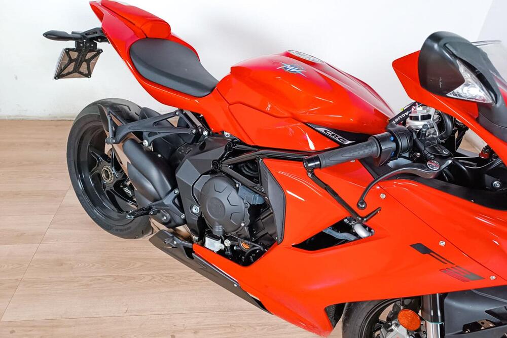 MV Agusta F3 800 Rosso (2021 - 23) (5)