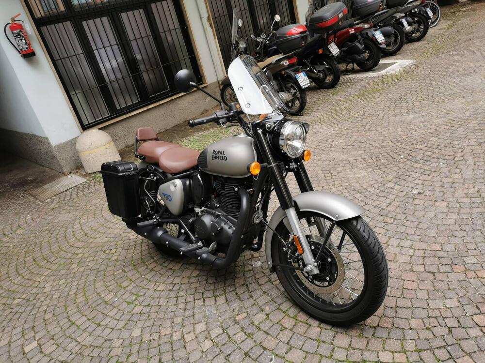 Royal Enfield Classic 350 (2021 - 24) (4)