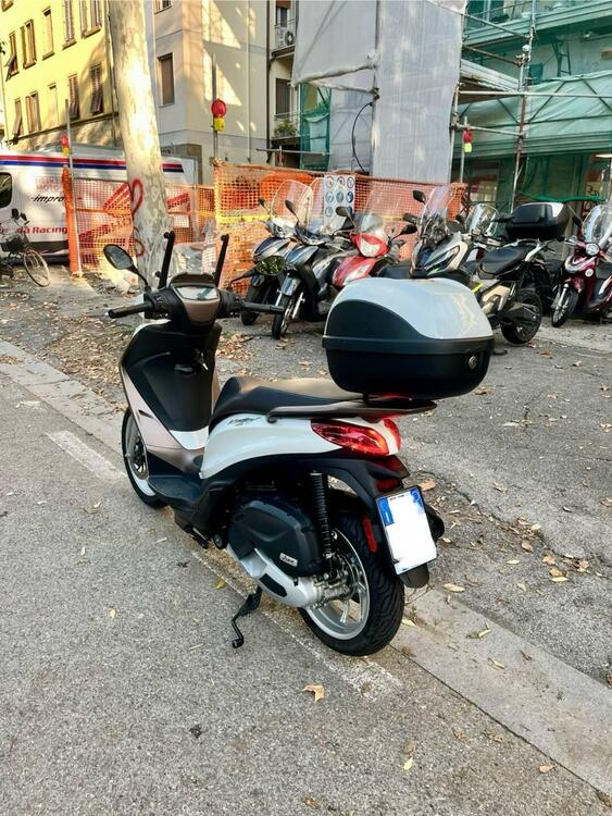 Piaggio Medley 150 ABS (2021 - 24) (4)