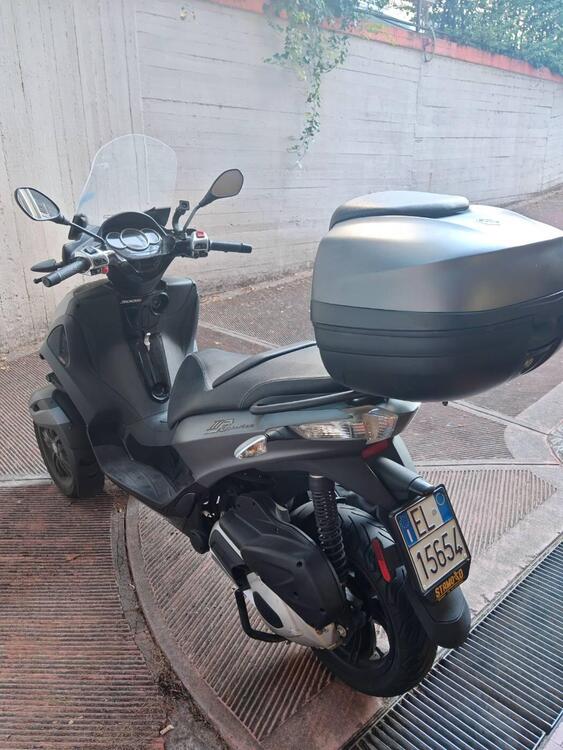 Piaggio Mp3 300 LT Yourban Sport (2017 - 19) (2)