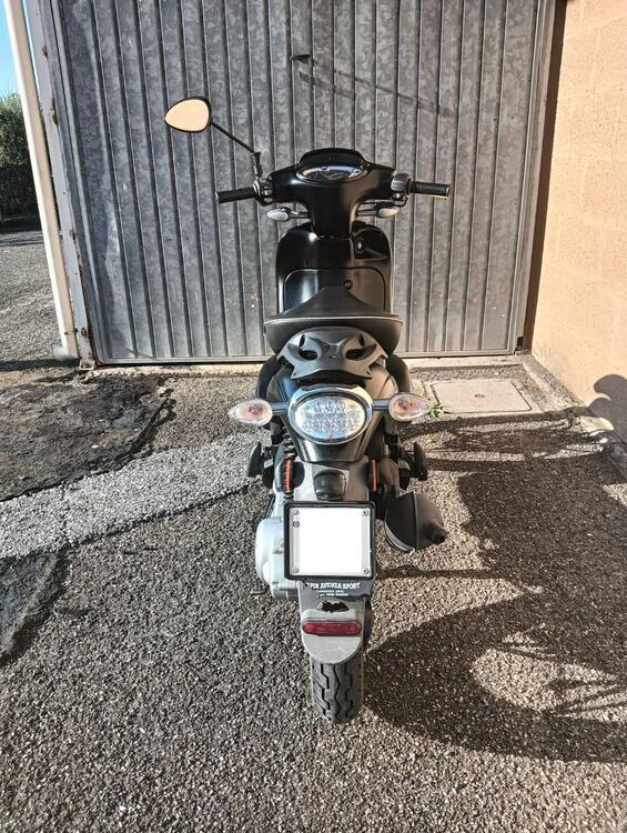 Aprilia Scarabeo 50 2t (2018 - 22) (4)