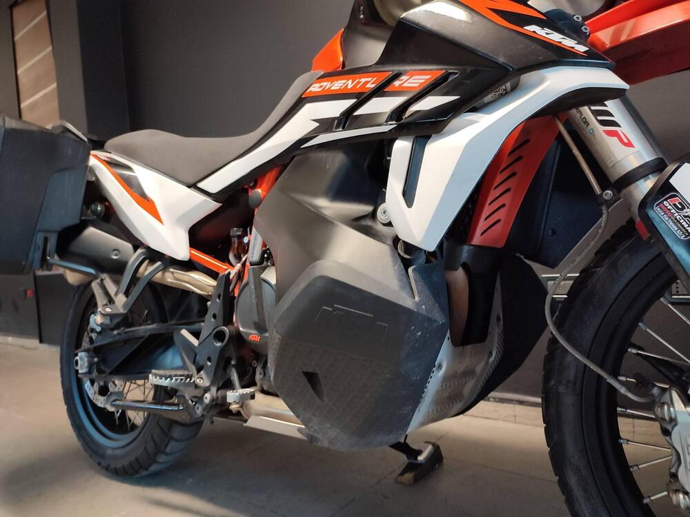 KTM 890 Adventure R Rally (2021) (3)