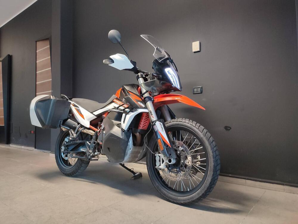 KTM 890 Adventure R Rally (2021) (4)