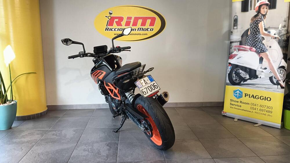 KTM 125 Duke (2021 - 23) (4)