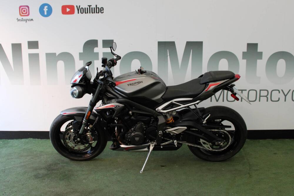 Triumph Street Triple RS (2020 - 22) (4)