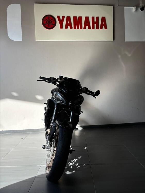 Triumph Street Triple RS (2020 - 22) (4)