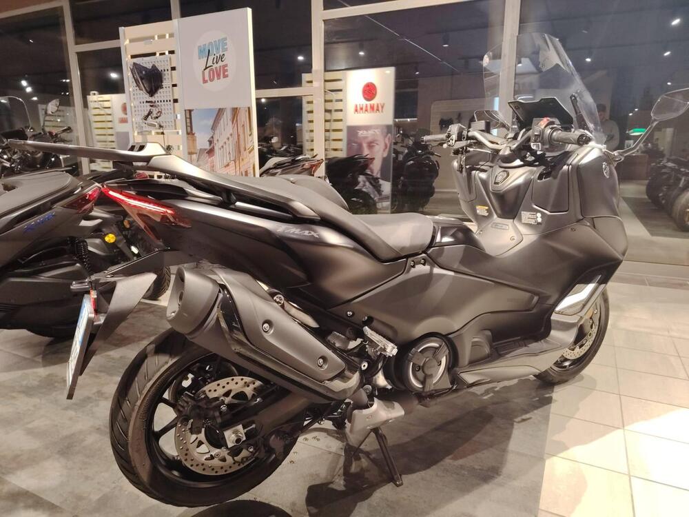 Yamaha T-Max 560 (2022 - 24) (4)