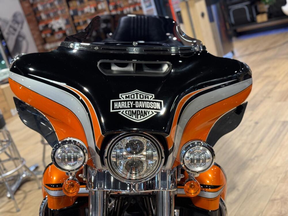 Harley-Davidson 1690 Electra Glide Ultra Limited (2014 - 15) - FLHTK (5)