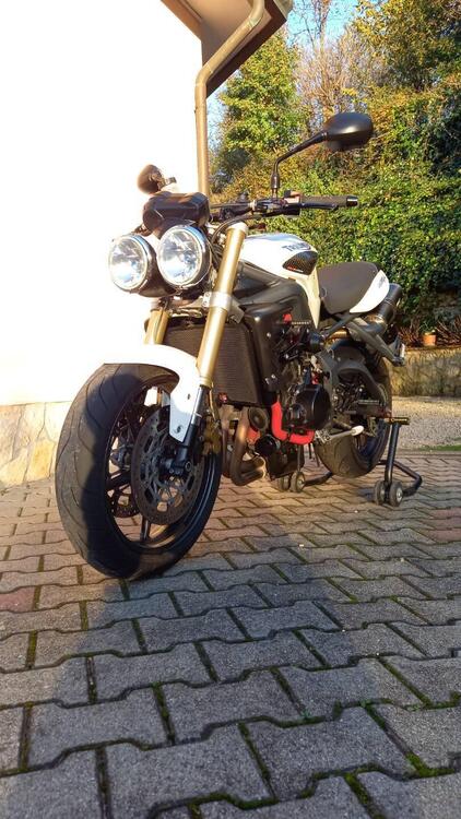 Triumph Street Triple (2007 - 12) (2)