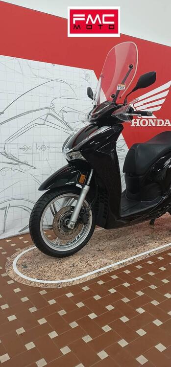 Honda SH 350 (2021 - 24) (4)