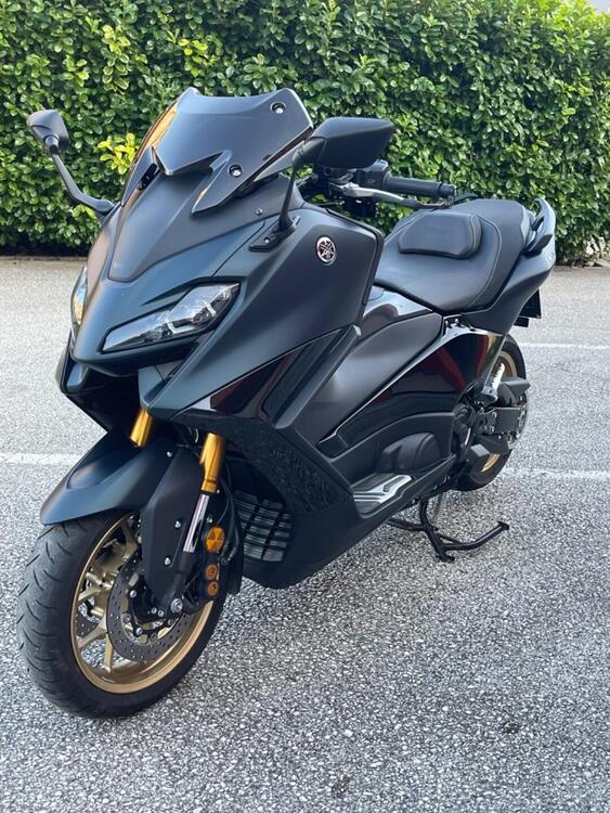 Yamaha T-Max 560 Tech Max (2022 - 24) (2)