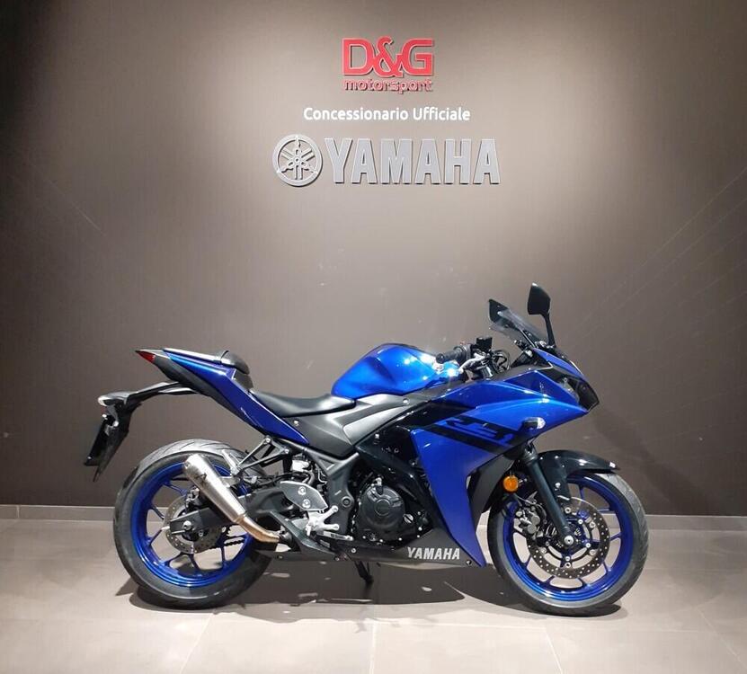 Yamaha YZF R3 (2018) (2)