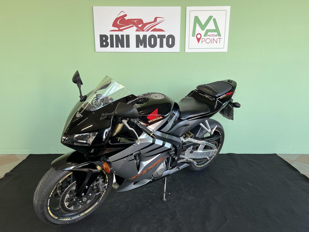 Honda CBR 600 RR (2005 - 06) (4)