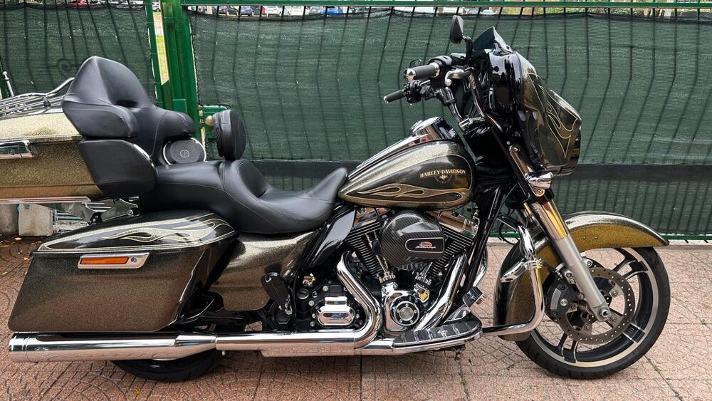 Harley-Davidson 1690 Street Glide Special (2014 - 16) - FLHX