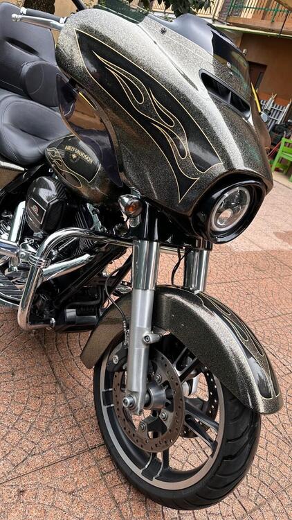 Harley-Davidson 1690 Street Glide Special (2014 - 16) - FLHX (3)