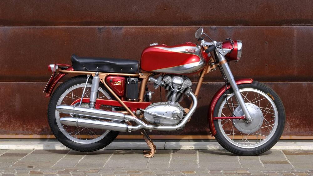 Ducati 200 Elite (2)