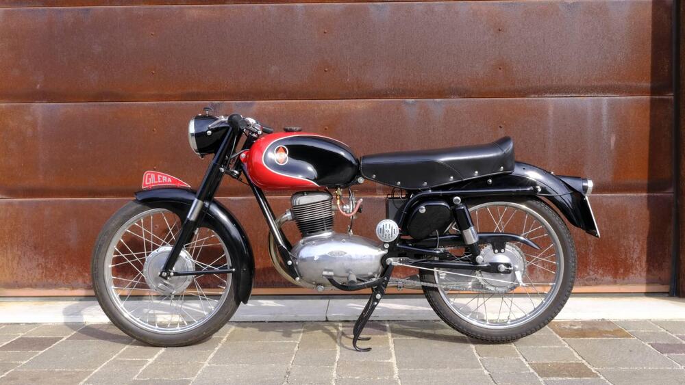 Gilera 150 sport (3)