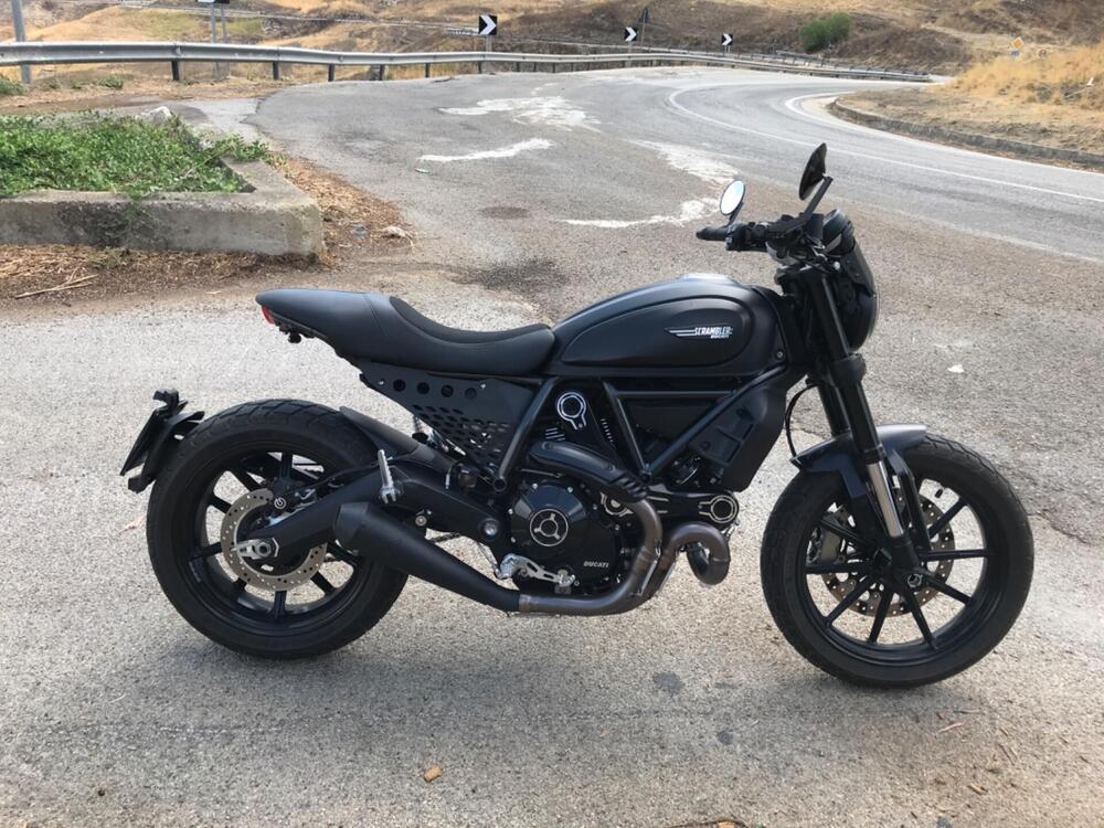 Ducati Scrambler 800 Icon Dark (2020)