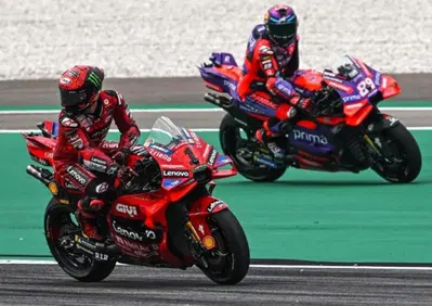 MotoGP 2024. GP della Malesia. Il venerdì con Zam, René e gli spettatori [VIDEO]