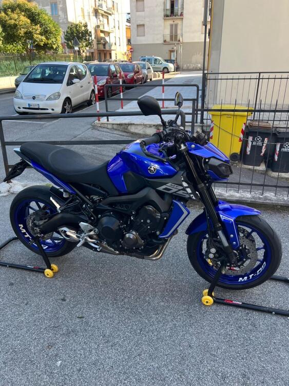 Yamaha MT-09 (2017 - 20) (3)