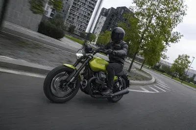 Pi&ugrave; tecnologica e moderna: ecco la nuova Moto Guzzi V7 presentata a EICMA [VIDEO]