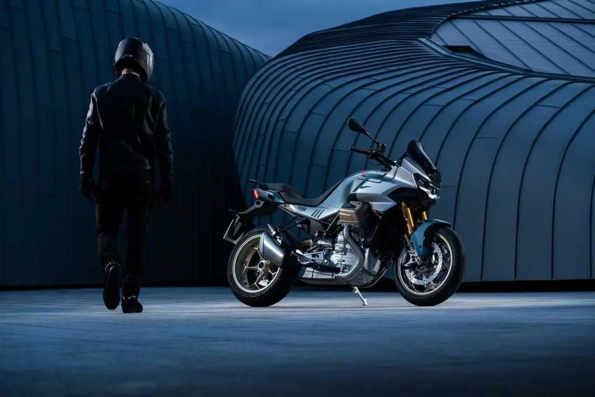 Moto Guzzi a EICMA con la rinnovata gamma V100 Mandello (e la versione speciale Wind Tunnel!) (9)