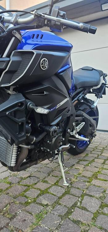 Yamaha MT-10 (2017 - 20) (3)