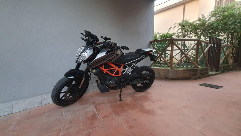 KTM 125 Duke (2021 - 23) (2)