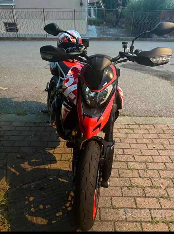 Ducati Hypermotard 950 RVE (2020) (4)