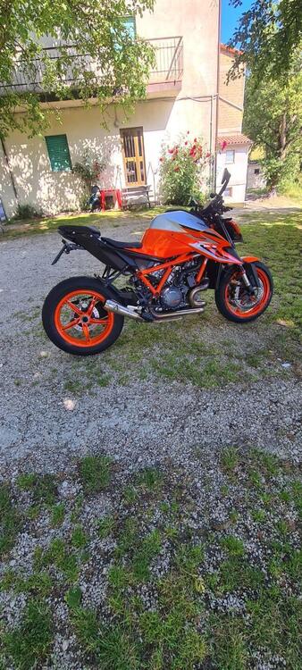 KTM 1290 Super Duke R (2022 - 23) (2)