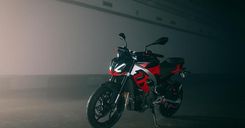 Debutta a EICMA l&#039;attesissima Aprilia Tuono 457